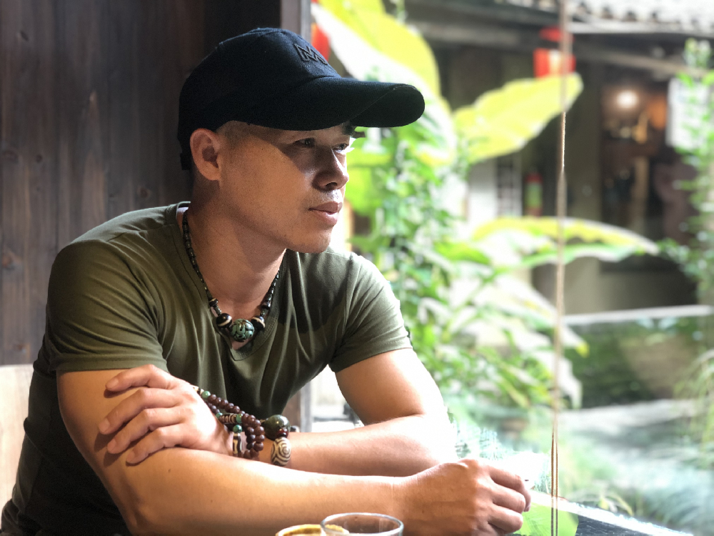 黃光華（國瓷紅葉畫院高級畫師）