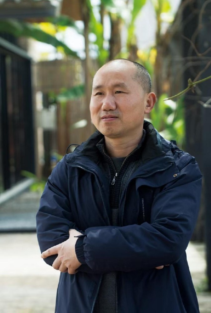 吳和龍（國瓷紅葉畫院研究員）